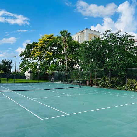 Modern Studio On I-Drive: Parking + Pool Included Орландо Екстер'єр фото