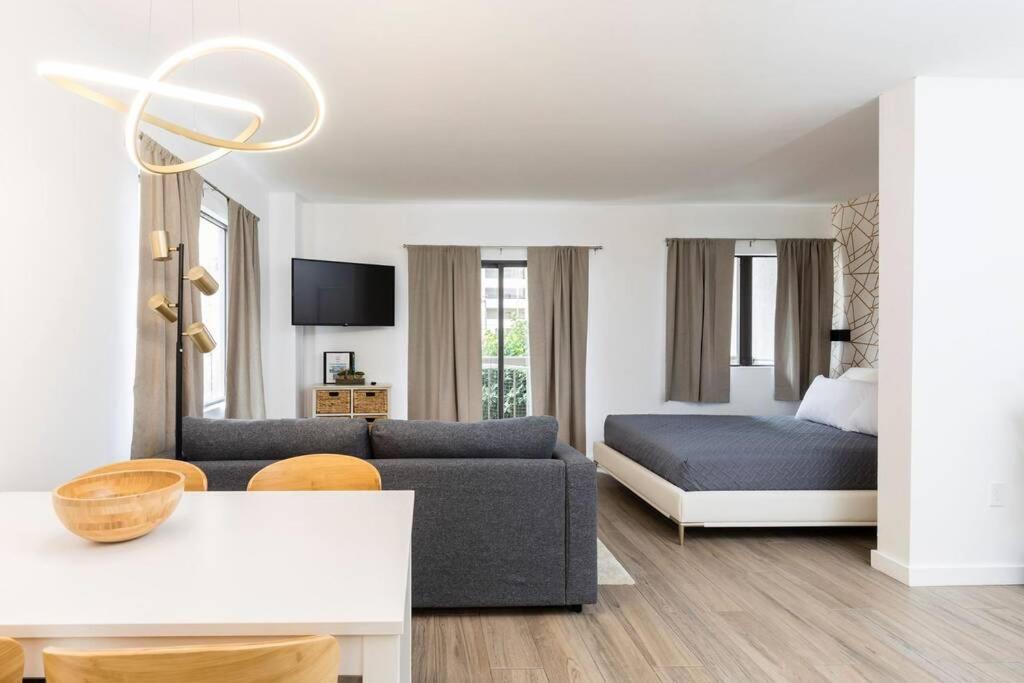 Modern Studio On I-Drive: Parking + Pool Included Орландо Екстер'єр фото